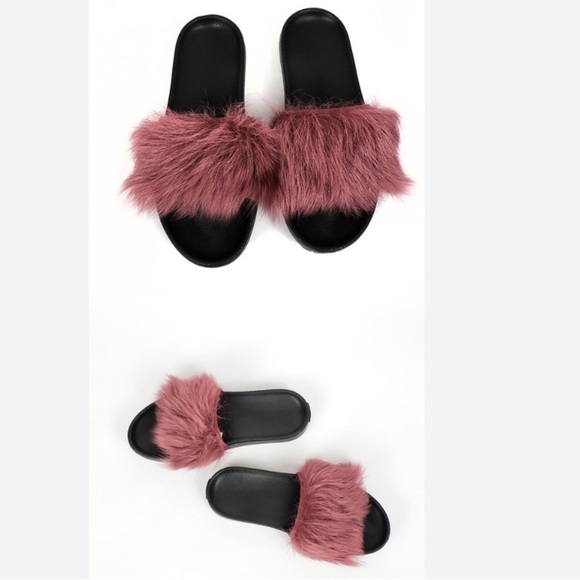 Ugg Royale Genuine Shearling Fluffy Slides - Picture 1 of 3